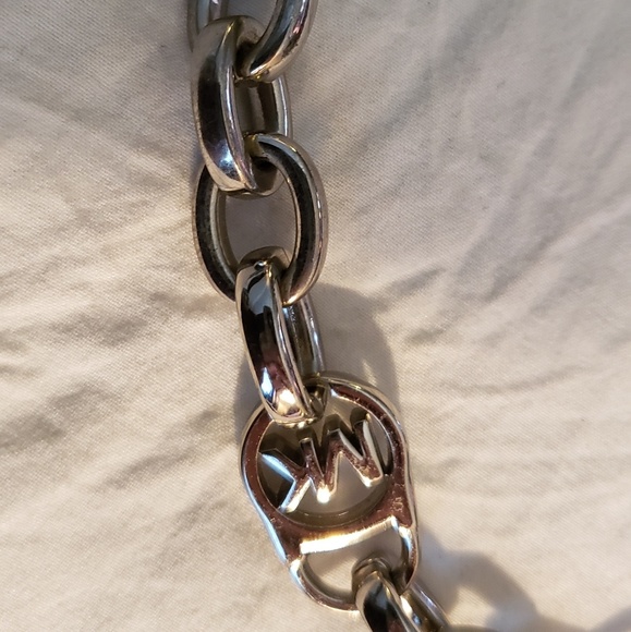 Michael Kors choaker necklace - Picture 3 of 3